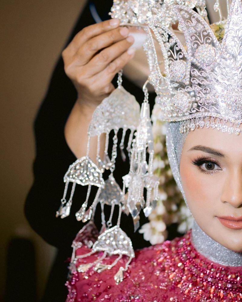 Instagram.com/loritayoung_mua